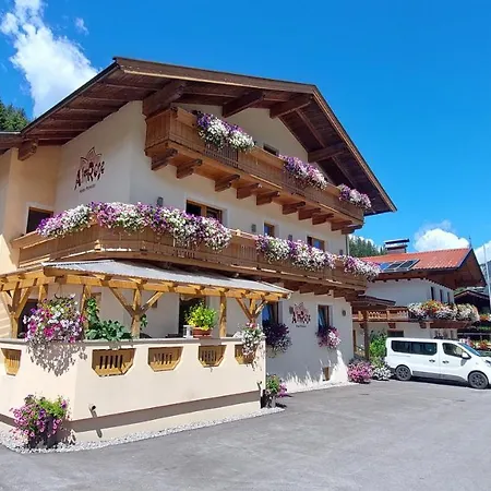 Alpenchalet Almrose-2